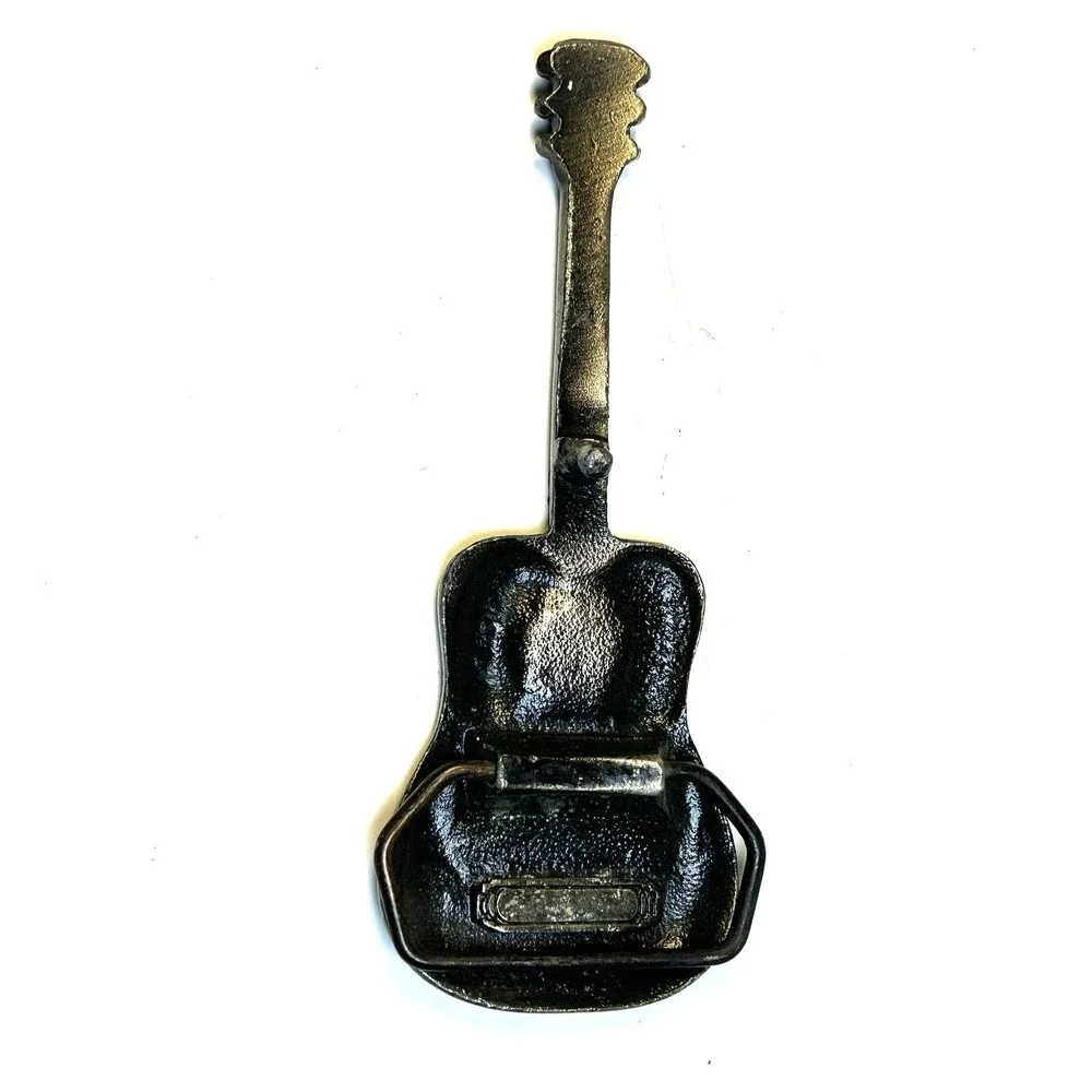 Vintage Guitar Belt Buckle 1970s Enamel Musician‎ Gift Country, Rock Nashville